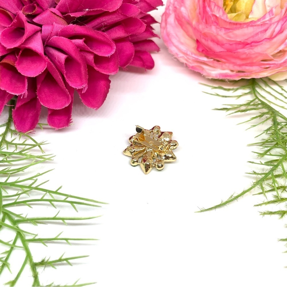 NEW⚜️Green Crystal Cluster Embellished Brooch - Picture 4 of 5
